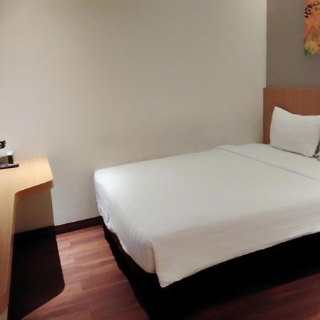 Vinotel Cirebon Exteriér fotografie