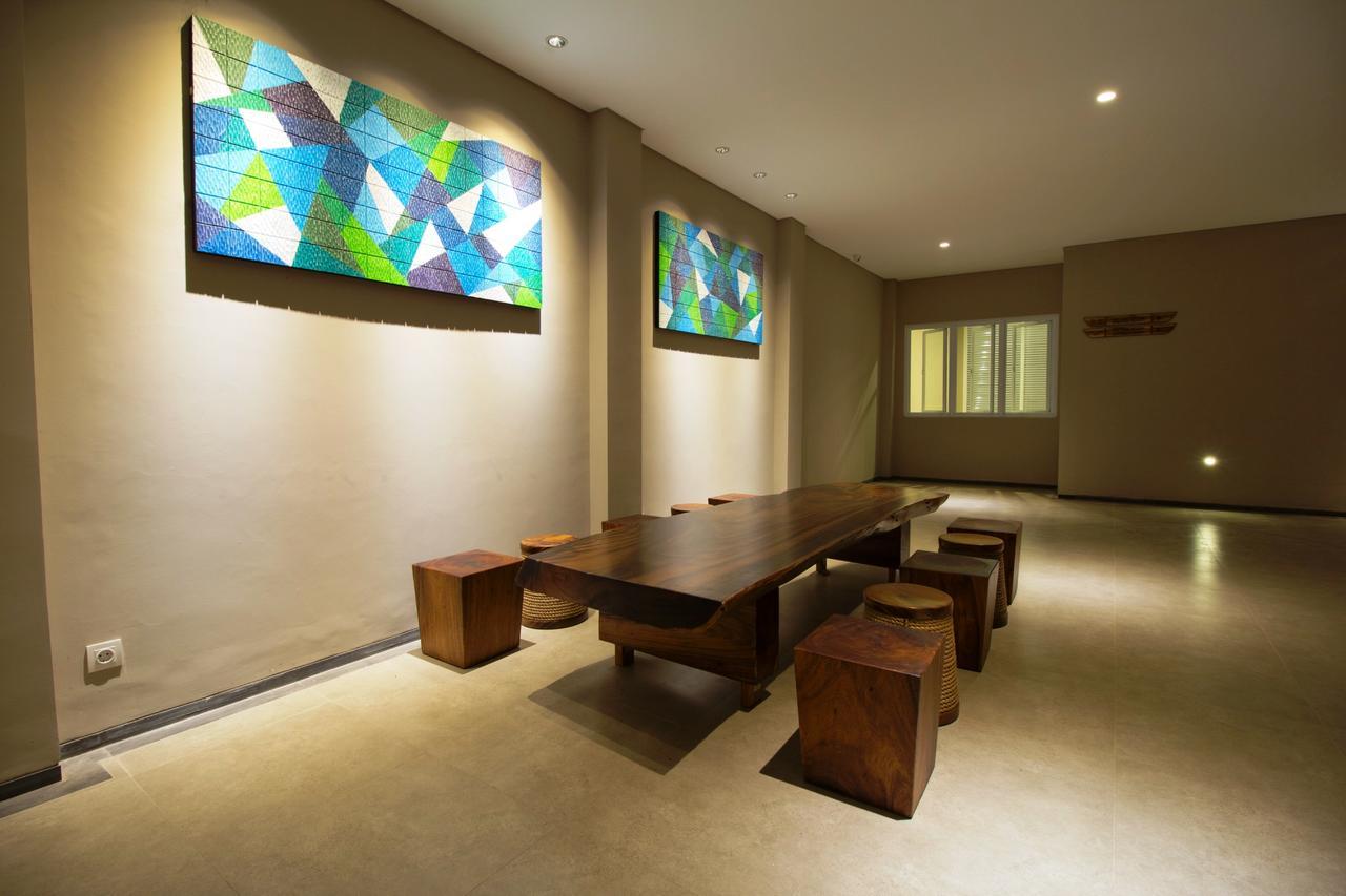 Vinotel Cirebon Exteriér fotografie