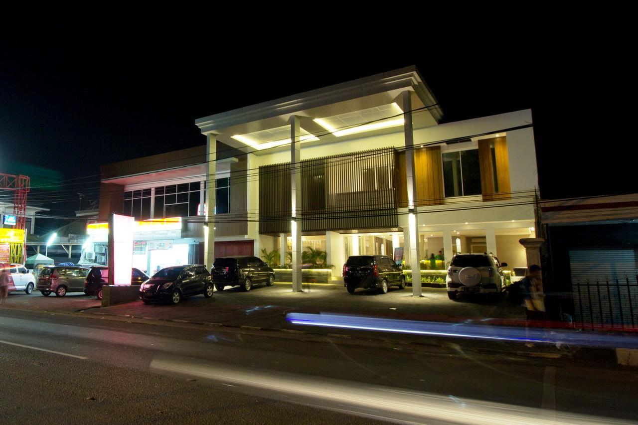 Vinotel Cirebon Exteriér fotografie