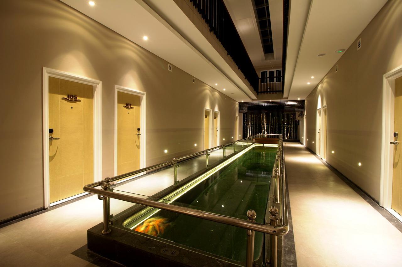 Vinotel Cirebon Exteriér fotografie